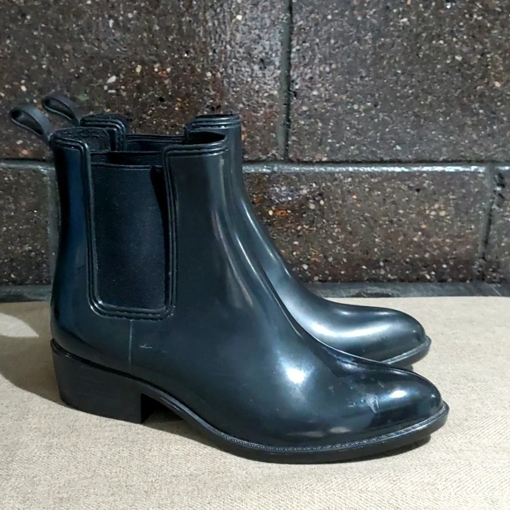 JEFFREY CAMPBELL BLACK CLASSIC RUBBER RAINBOOTS SIZE 9